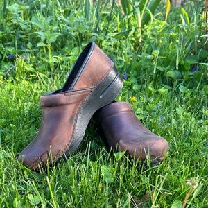 Dansko Clogs Brown Professional